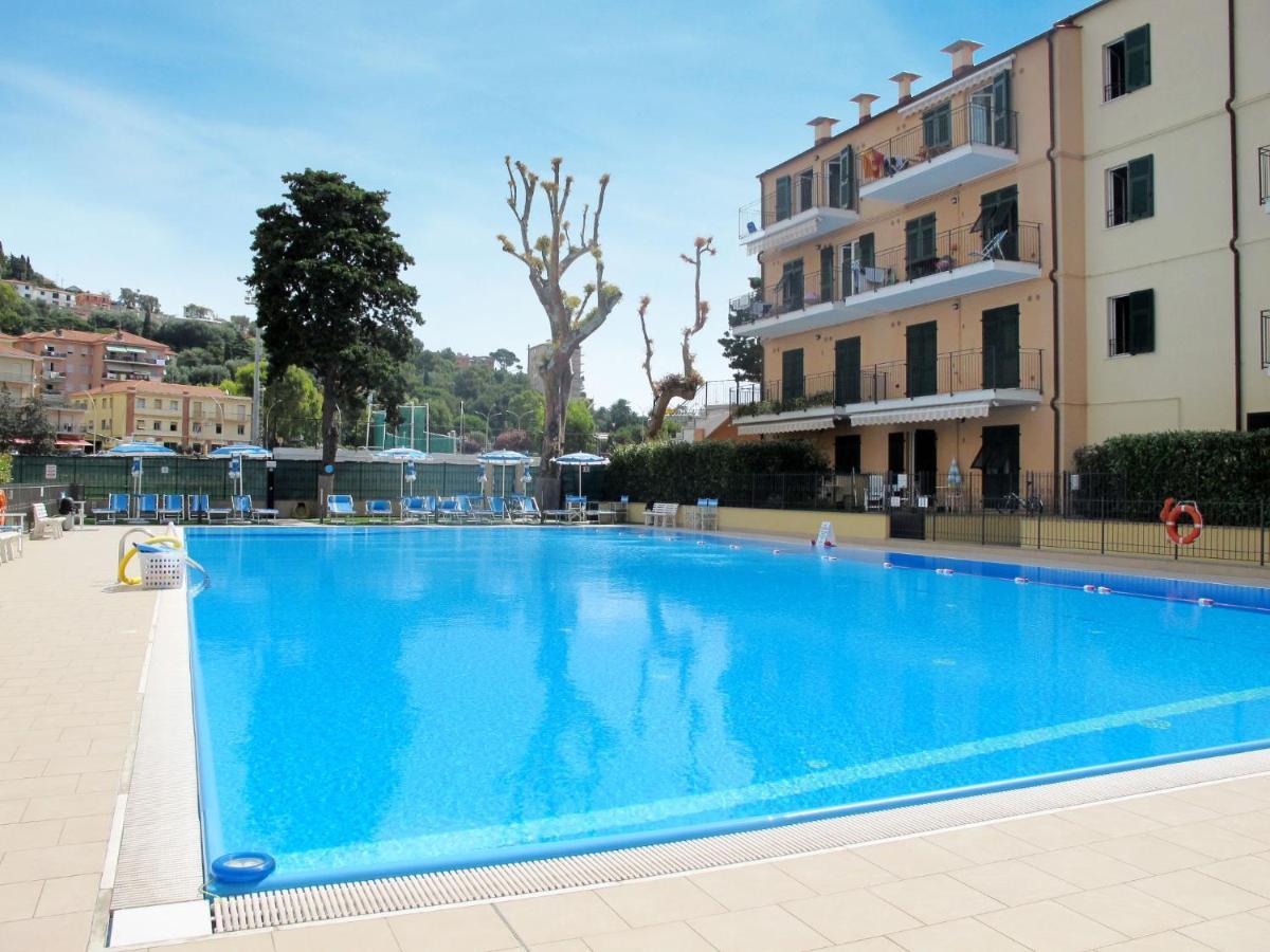 Apartment Cala Azzurra - Imp312 By Interhome Imperia Exterior foto