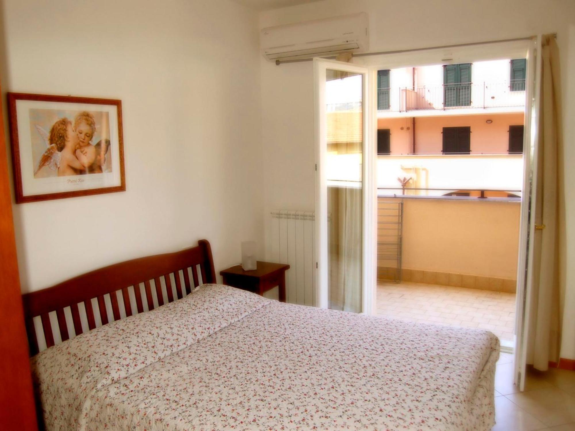 Apartment Cala Azzurra - Imp312 By Interhome Imperia Exterior foto